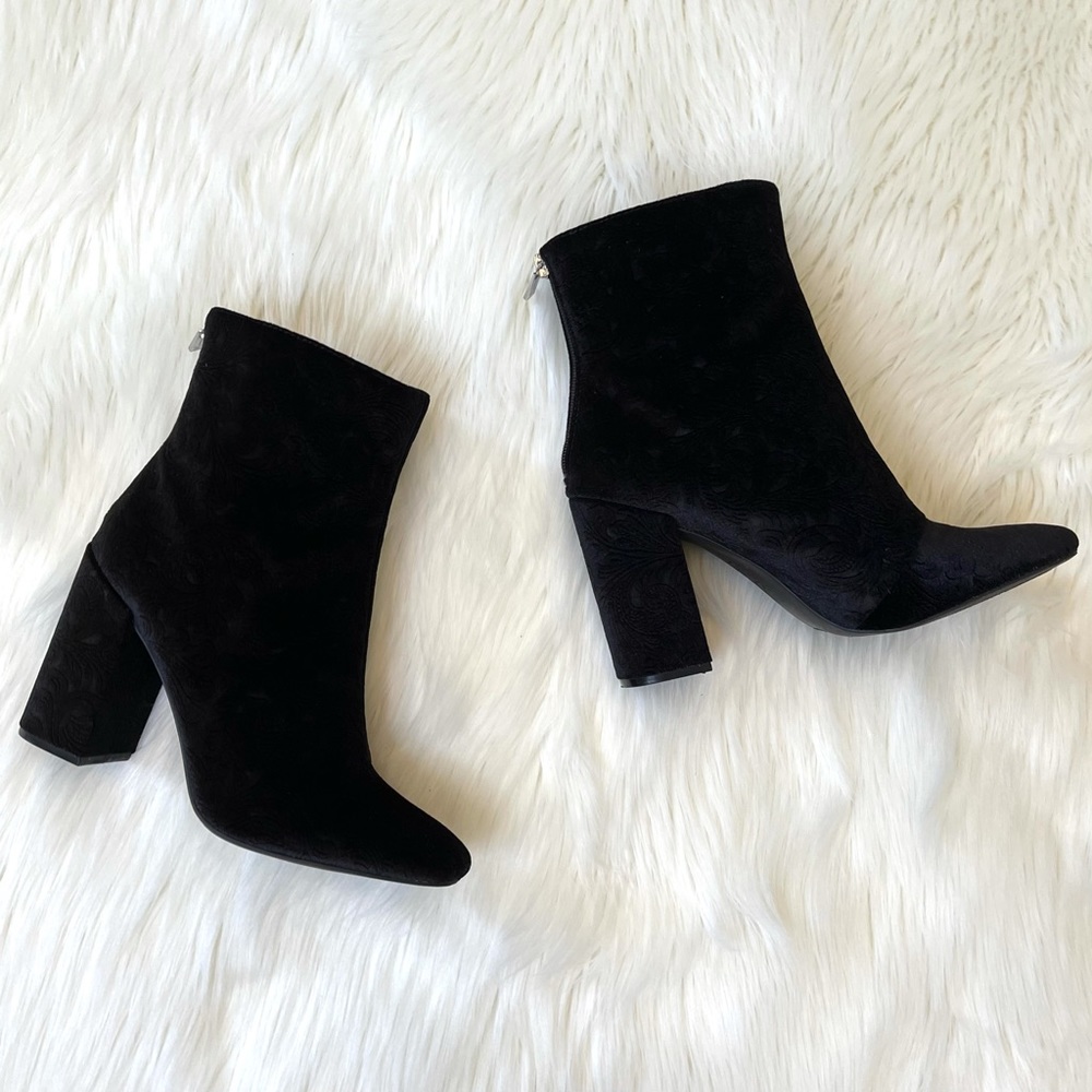 Jessica Simpson Aninada Black Velvet Embossed Booties